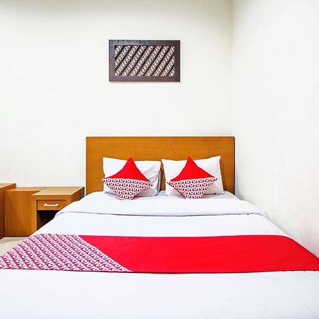 Hotel Super Oyo 250 De'Gadri Ndalem Jarakan Exteriér fotografie